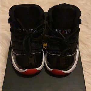 Jordan 11 Retro 6C Used For Playing Outside